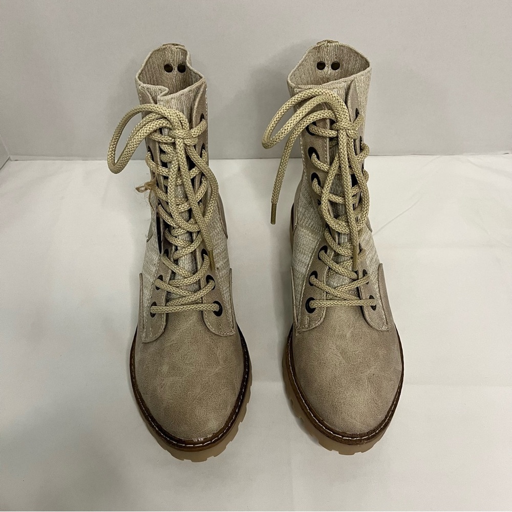 Blowfish Women's Reilly Casual Vegan, Cruelty-Free Beige Lace-Up Boots Size 7 - Picture 4 of 13